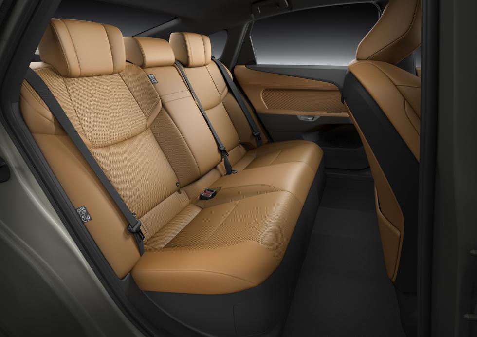 Νέο Lexus ES: Υβριδικό και ηλεκτρικό έως 343 άλογα
